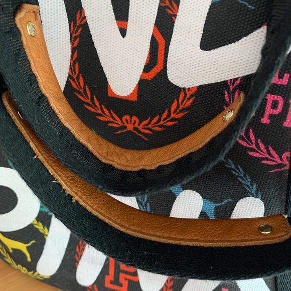 ๐ PINK VS Tote ๐ - Picture 12 of 16